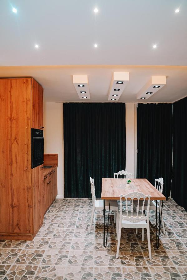 Green Apartments Prishtina プリシュティナ エクステリア 写真