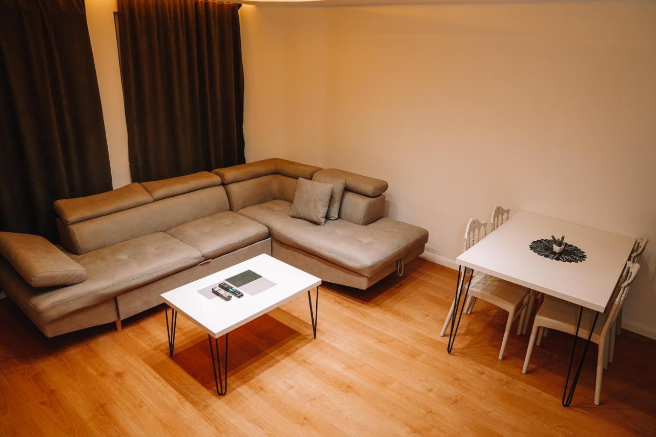 Green Apartments Prishtina プリシュティナ エクステリア 写真