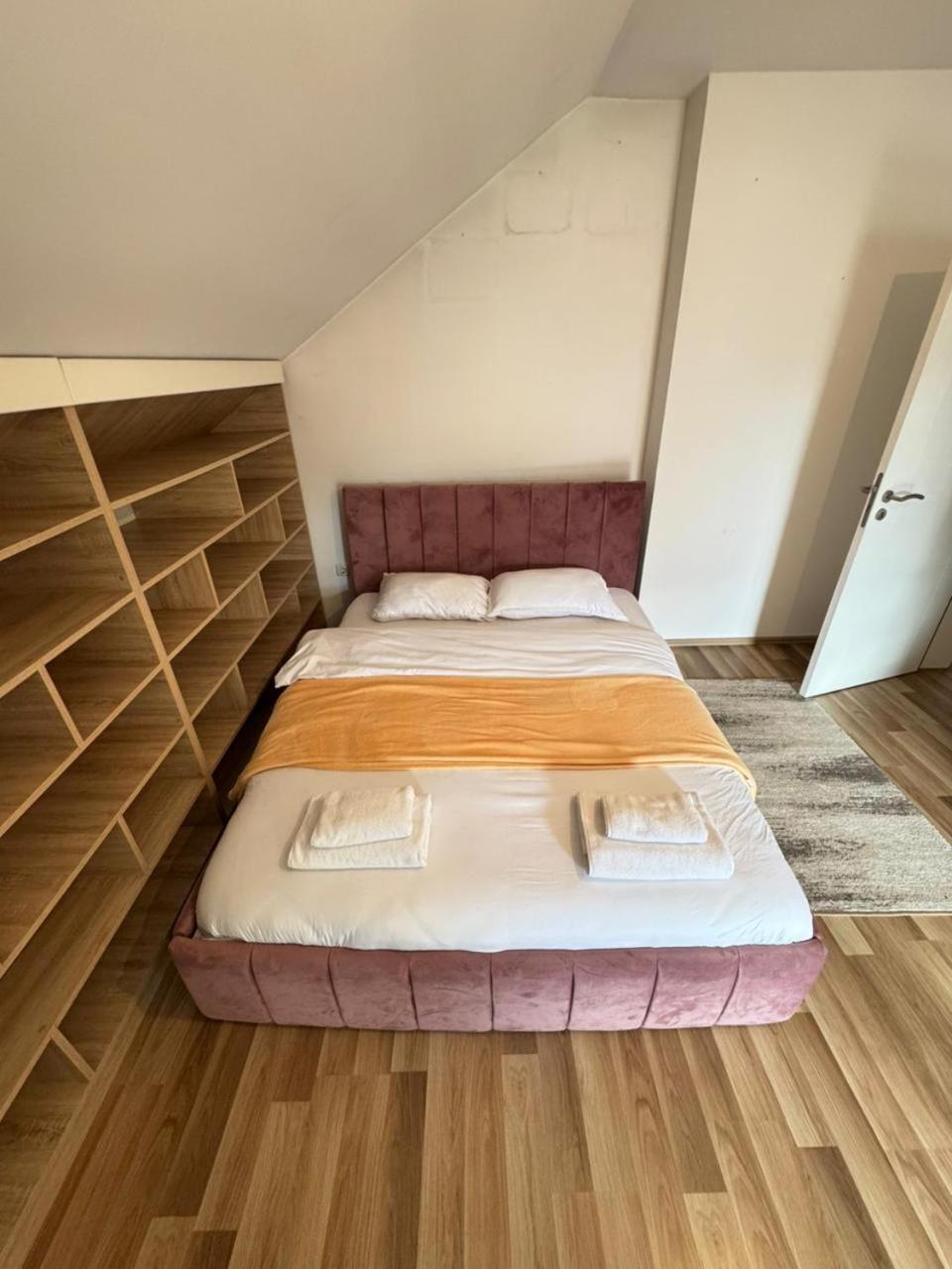 Green Apartments Prishtina プリシュティナ エクステリア 写真