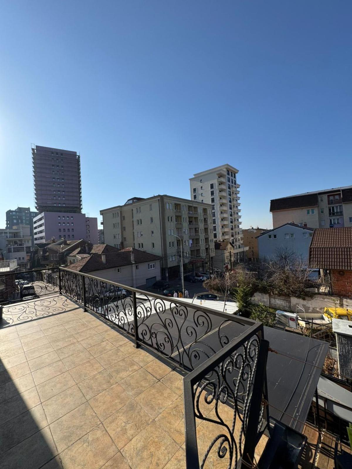 Green Apartments Prishtina プリシュティナ エクステリア 写真