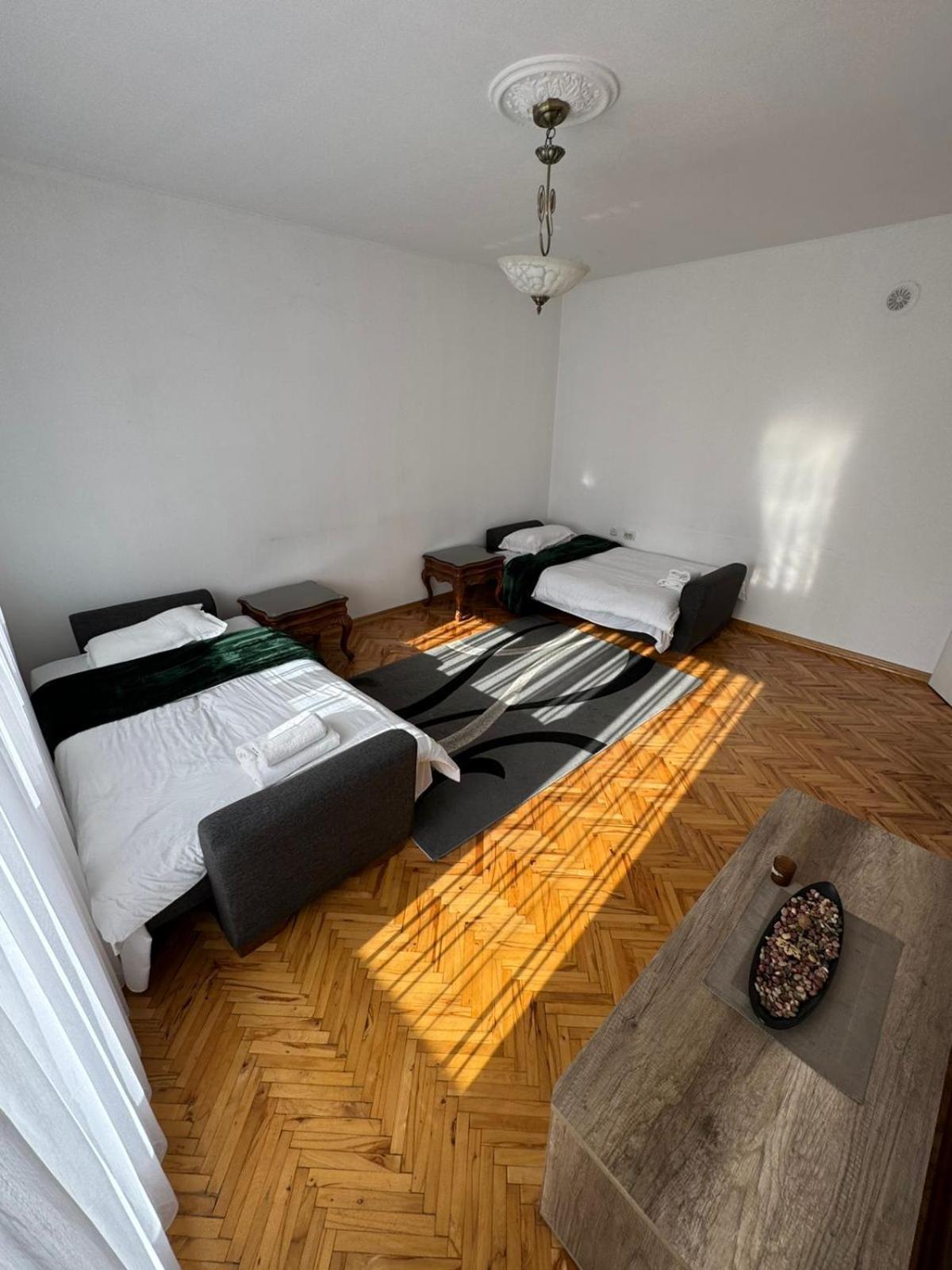 Green Apartments Prishtina プリシュティナ エクステリア 写真